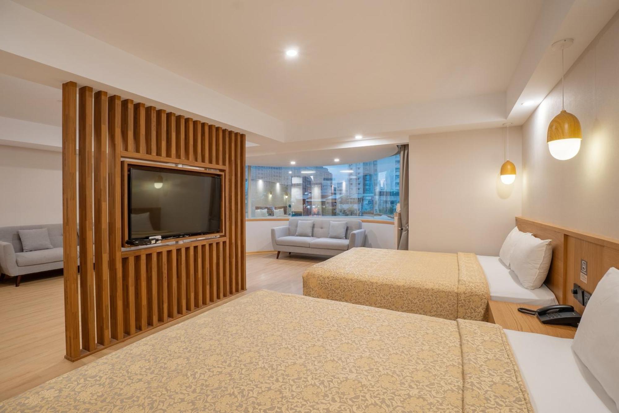 Hamilton Hotel Taichung Esterno foto